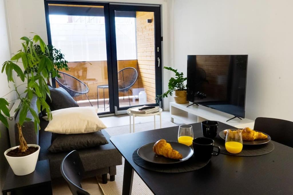 3H,K,P - Keskellae Tamperetta Kaunis Parvekkeellinen Uusittu Kolmio Apartamento Exterior foto