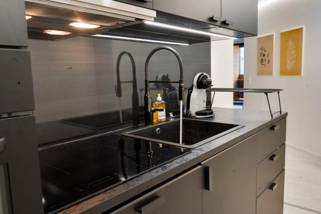 3H,K,P - Keskellae Tamperetta Kaunis Parvekkeellinen Uusittu Kolmio Apartamento Exterior foto