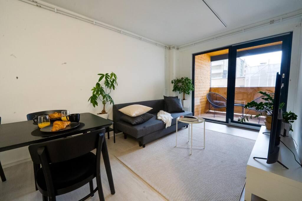 3H,K,P - Keskellae Tamperetta Kaunis Parvekkeellinen Uusittu Kolmio Apartamento Exterior foto