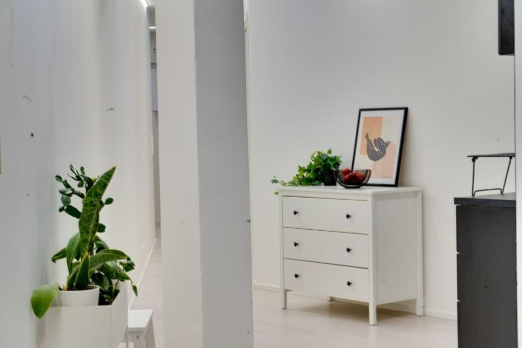 3H,K,P - Keskellae Tamperetta Kaunis Parvekkeellinen Uusittu Kolmio Apartamento Exterior foto