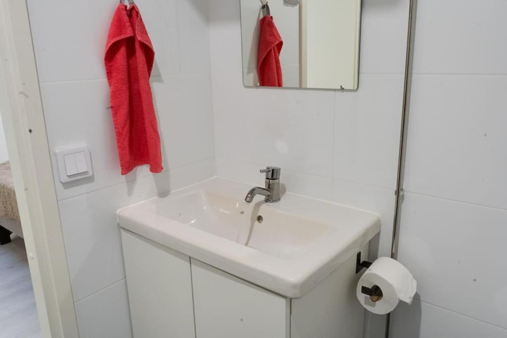 3H,K,P - Keskellae Tamperetta Kaunis Parvekkeellinen Uusittu Kolmio Apartamento Exterior foto