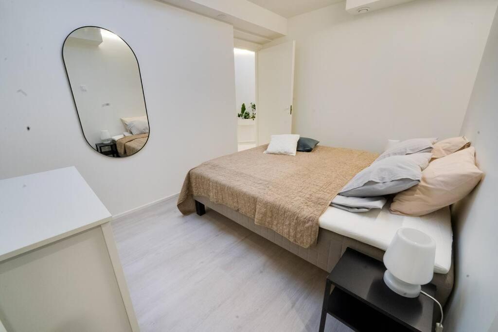 3H,K,P - Keskellae Tamperetta Kaunis Parvekkeellinen Uusittu Kolmio Apartamento Exterior foto