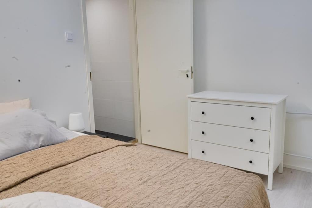 3H,K,P - Keskellae Tamperetta Kaunis Parvekkeellinen Uusittu Kolmio Apartamento Exterior foto