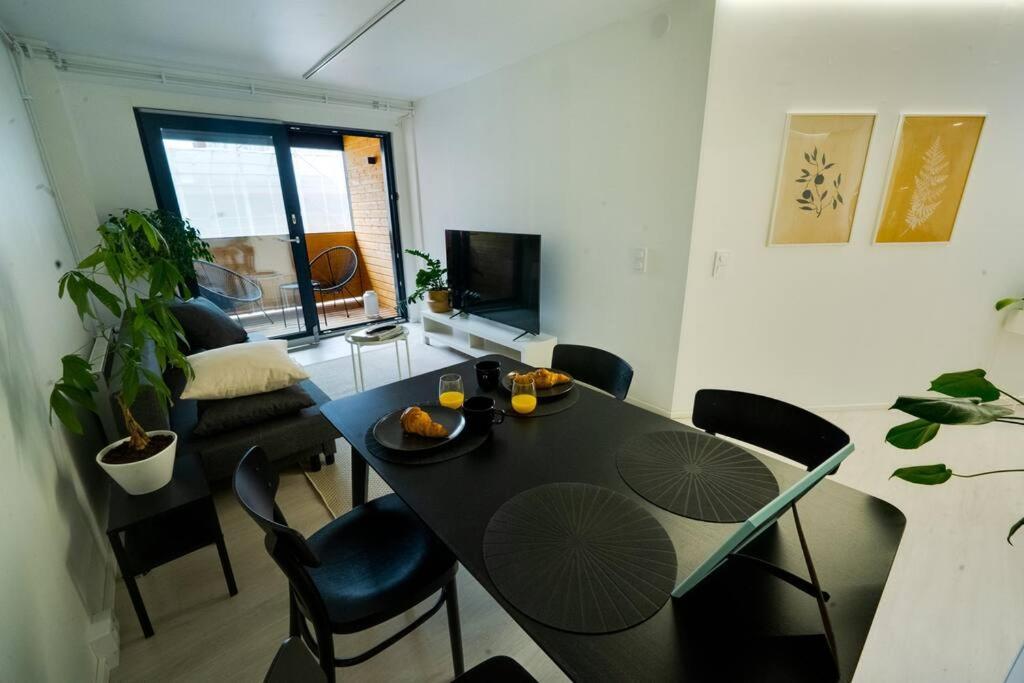 3H,K,P - Keskellae Tamperetta Kaunis Parvekkeellinen Uusittu Kolmio Apartamento Exterior foto